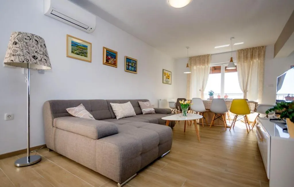 Beautiful Casa Ivetta Sun Garden - Opatija Villa Veprinac 0*,